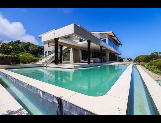 3 BEDROOM HOUSE FOR SALE IN MOQUINI COASTAL ESTATE